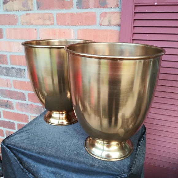 Threshold Decorative Urns